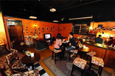 跨界新生 一家被电商冲击的服装店如何逆袭美发饰品市场